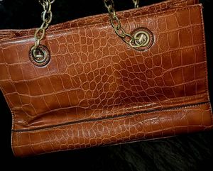 Stylish Croc-Embossed Handbag