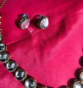 Stunning Necklace &amp; Earring Set