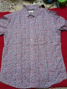 TWICE USED Men's Floral Print Button-Up Shirt
