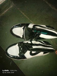 Stylish White &amp; Black Sneakers