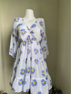Korean Daisy Print Tiered Midi Dress