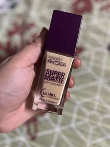 Hilary Rhoda Super Matte Liquid Foundation