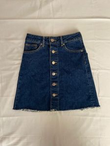 H&M Denim Mini Skirt 💙