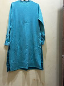 Avaasa Turquoise Blue Knitted Kurta Size L