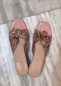 Chic Floral Bow Sandals