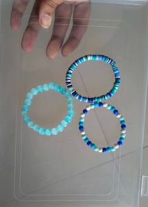 Blue &amp; White Beaded Bracelet Set