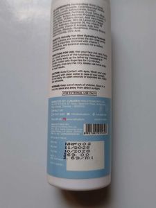 Natually Yuri Glow Hydrating Facewash