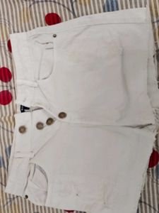 Pretty Mood Shorts