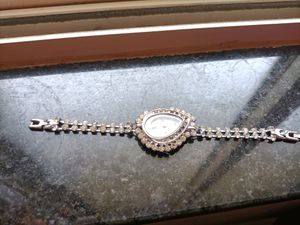 Watch ⌚ WITH DIAMONDS