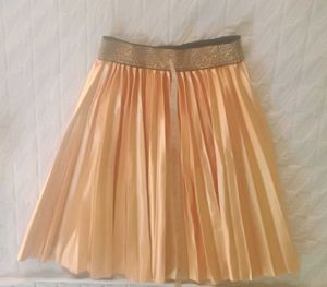 Elegant Pleated golden Skirt