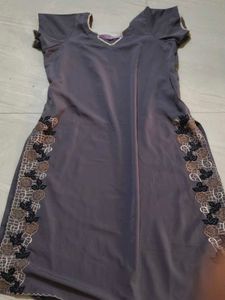 Elegant Grey Kurta with Floral Embroidery