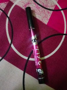 Precision Liquid Eye Liner