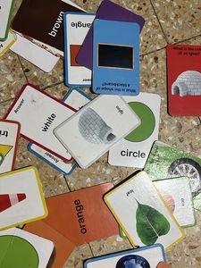 Flash Cards- Colors And Shapes