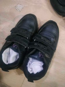 Kids Blackschool shoes 3 to 5 yrs 11 numbe