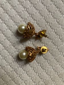 Jumka With Pearl Drop
