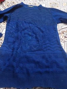 Stylish Blue Sweater Top