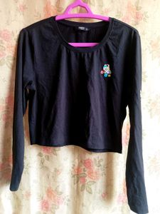 Black Roller Skate Long Sleeve Crop Top