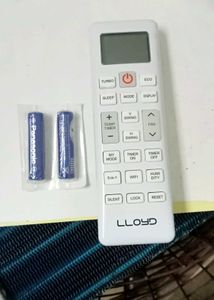 LLOYD AC REMOTE NEW AND ORIGINAL