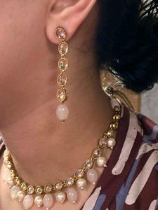 Elegant Pearl &amp; Crystal Necklace