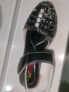 flat sandals