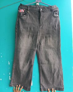 Stylish Grey Wide-Leg Denim Jeans