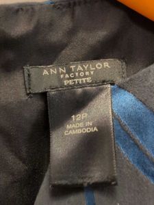 Classy Ann Taylor USA- Back Zipper and slit