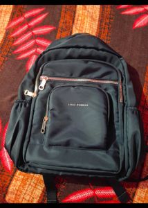 Lino Perros medium size black backpack