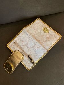 Chic Coach Signature Wallet