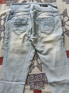 Light Wash Ripped Skinny Jeans