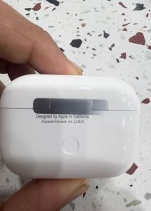 Apple AirPods Pro (2nd Gen) - White
