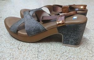 Metallic Bronze Platform Sandals - Size 10