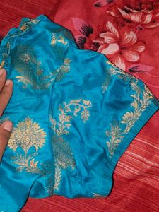 Stunning Blue Brocade Blouse 💙