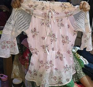 Floral Off-Shoulder Bell Sleeve Top