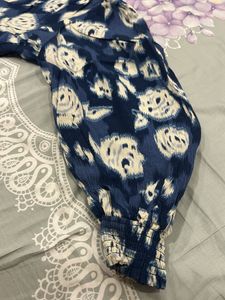 Stylish Blue Floral Print Button-Up Shirt