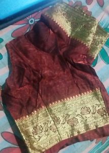 Elegant Blue &amp; Gold Banarasi Saree