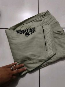 beautiful pista colour suit