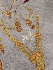 Exquisite Red &amp; Gold Jhumka Earrings