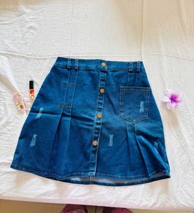 denim skirt