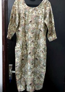 women pant suit with dupatta