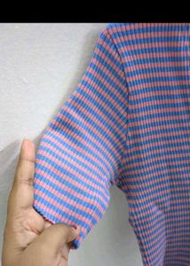Ribbed V-Neck Striped Crop Top