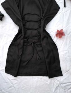 Cutesy strappy corset kurti 🖤🦢