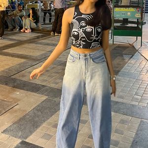 Graphic Print Sleeveless Top