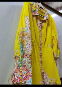 HERE &amp; NOW - YelloW Midi Dress