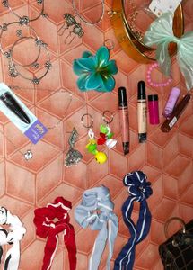 25 product ,Assorted Women's Acces