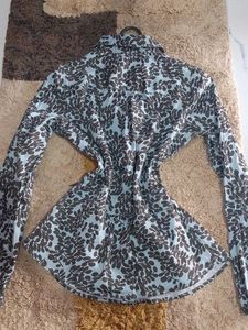 Light Blue Leaf Print Button-Up Shirt