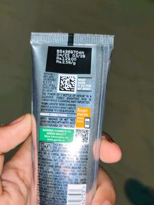 Garnier Bright Complete Vitamin C Serum Cleanser