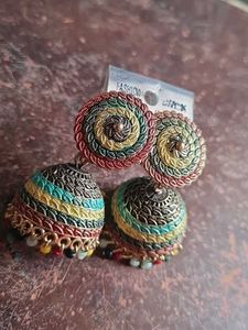 Women Solid Multy Earnings