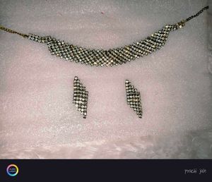 Sparkling Rhinestone Necklace &amp; Earrings Set