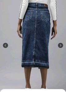Stylish Denim Midi Skirt with High Slit