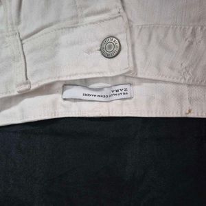 Zara mini White Distressed Denim Shorts